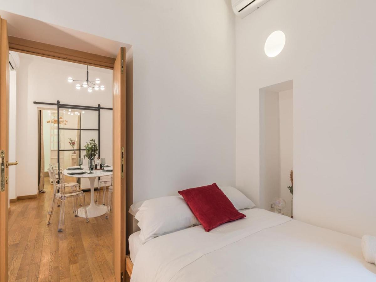 The Best Rent - Cozy Two-Bedroom Apartment In Via Dei Condotti Roma Eksteriør bilde